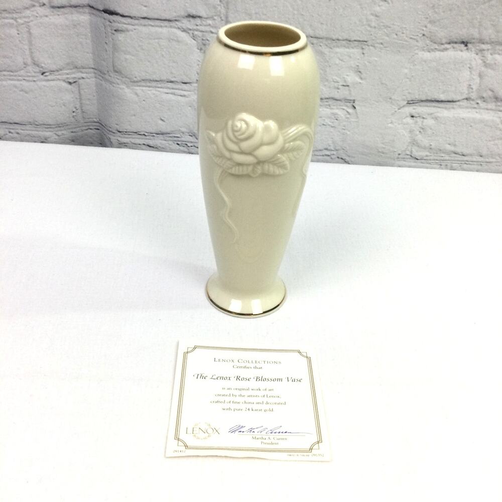 Vintage Lennox Collections Rose Blossom 24 Karat Gold Trim Cream 7" Vase - Picture 2 of 10